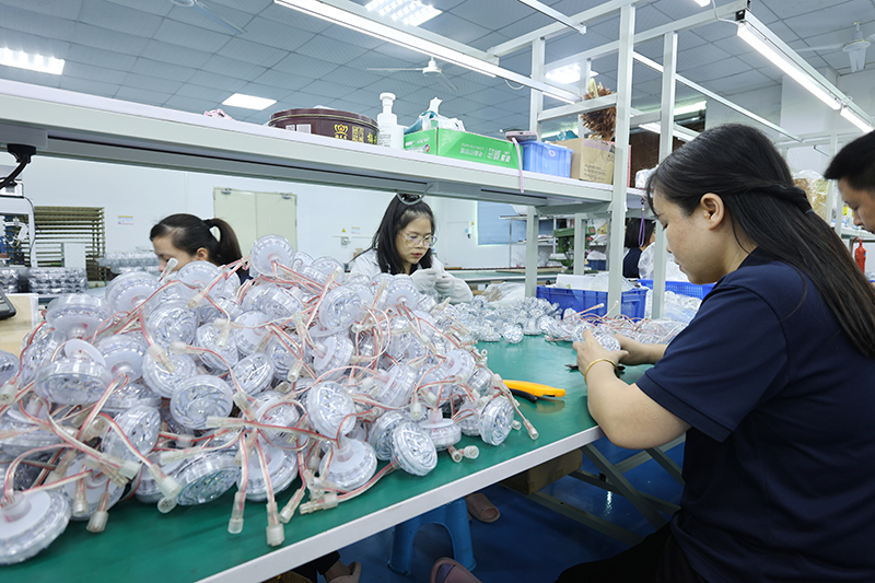 九游老哥俱乐部照明年底冲刺，全力包管全球客户订单交付